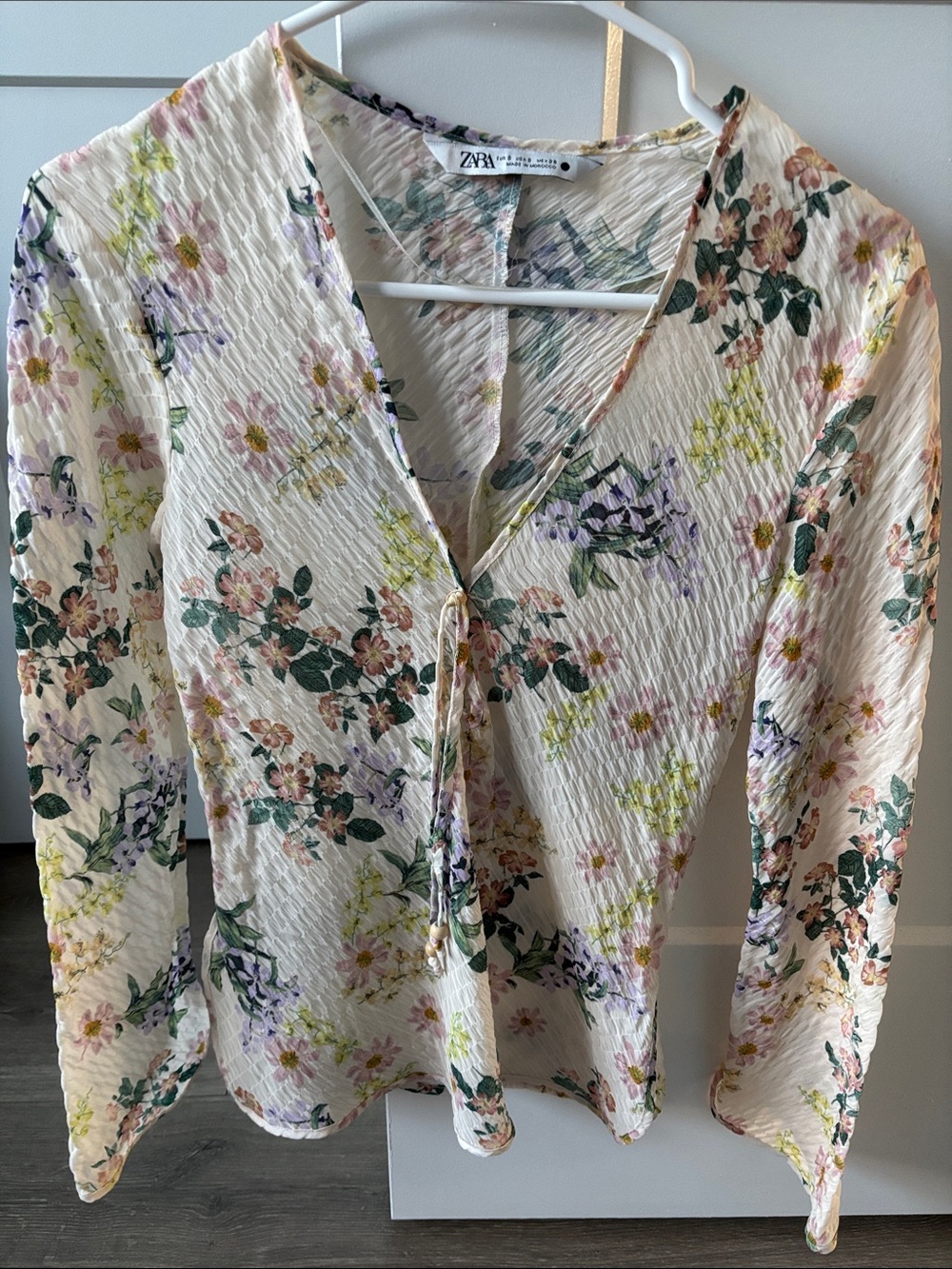 Zara Cream Floral V-Neck Textured Blouse